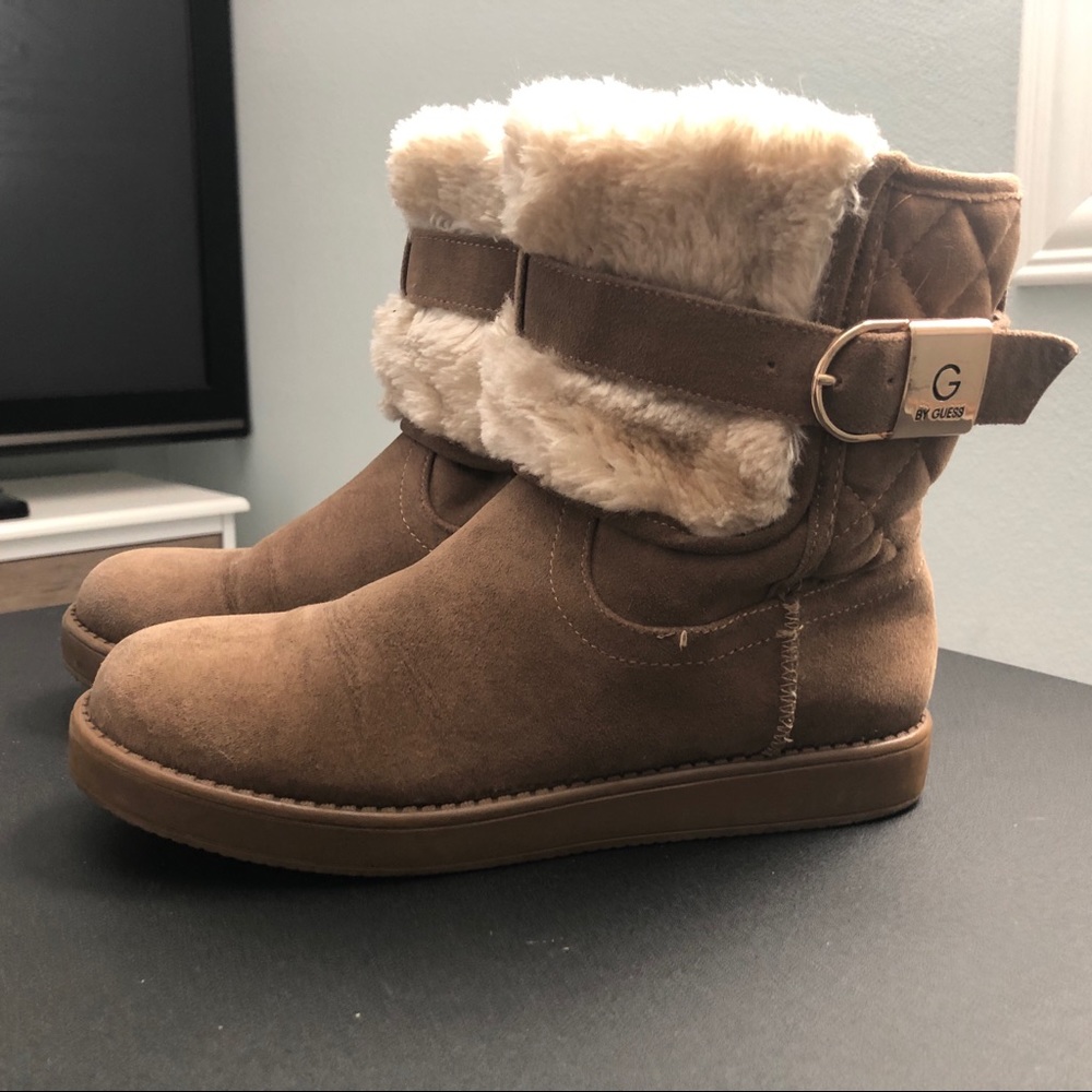 Guess boots
